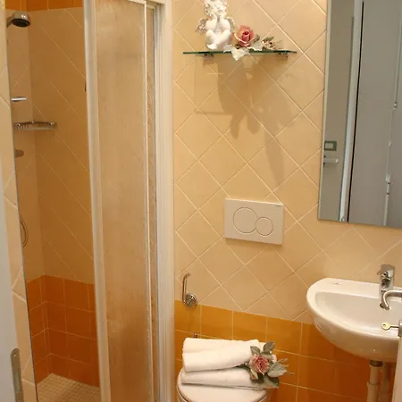 Residenza Le Rose Bici House * Cattolica